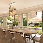 De Charme Avec 5 Et Piscine Privee A Villa