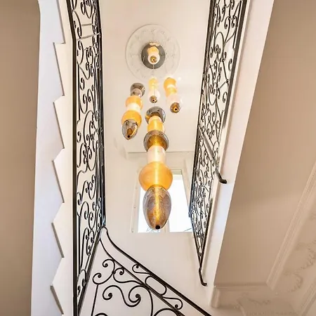 De Charme Avec 5 Et Piscine Privee A Villa